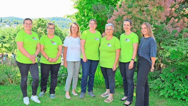 Das Team der KÖW der Zürcher Landfrauen und ganz rechts die Referentin Luana Eggerschwiler. 