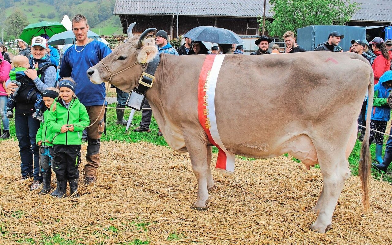 Harlei Humana von der Familie Marty, Goldau, konnte ihren Miss- OB-Titel verteidigen.