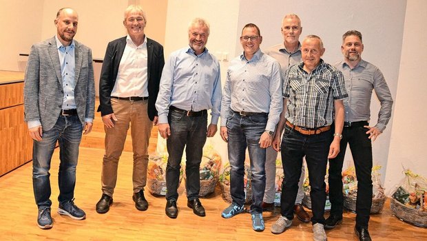 Die Verwaltung: Gion Capeder, Jürg Hess, Andreas Guhl, Erich Eberle, Thomas Albrecht, Peter Mosberger und René Zollinger. 