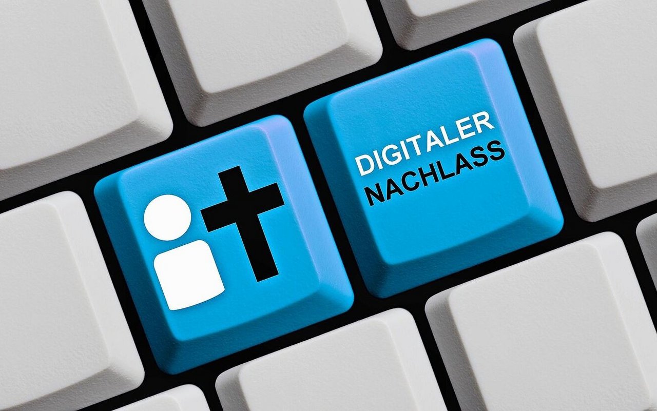 Es lohnt sich, seine digitalen Daten regelmässig zu aktualisieren. So ist es bei einem Todesfall für die Hinterbliebenen einfacher, die nötigen Schritte zu unternehmen und Konten zu löschen.