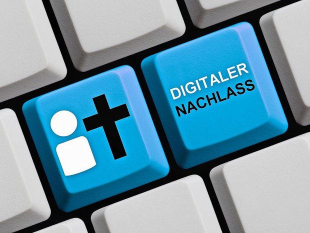 Es lohnt sich, seine digitalen Daten regelmässig zu aktualisieren. So ist es bei einem Todesfall für die Hinterbliebenen einfacher, die nötigen Schritte zu unternehmen und Konten zu löschen.