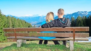 Gemeinsam entspannt Gemeinsam entspannt Zeit verbringen, dass ist für viele Paare und Familien in der Landwirtschaft nicht einfach. Doch es wäre wichtig, nicht zuletzt für die kommende Generation.