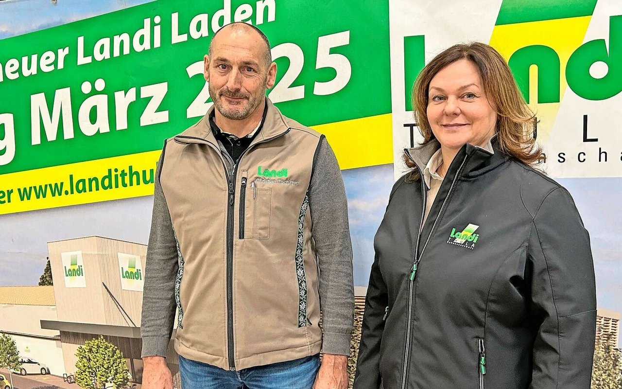 Christian Tschirren (l.) und Alice Brüschweiler (r.) begrüssten am Agrar-Höck 130 Bäuerinnen und Bauern aus der Region. 