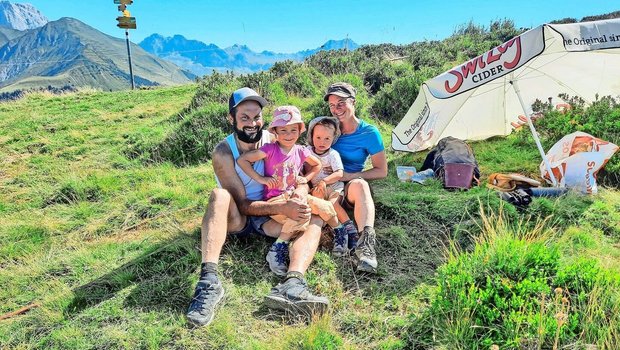 So oft wie möglich geniessen wir die Zeit als Familie, denn von nun an werden wir bis zur Alpabfahrt unter der Woche an verschiedenen Orten wohnen.