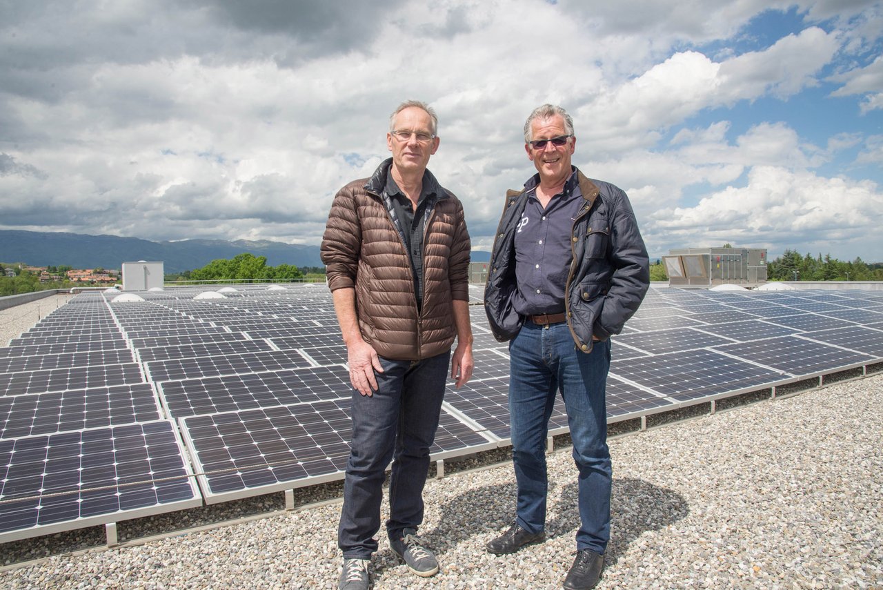 Alexandre Cudet und Jacques Blondin von UMG nutzen den Solarstrom direkt für die Kühlanlagen für Gemüse. 