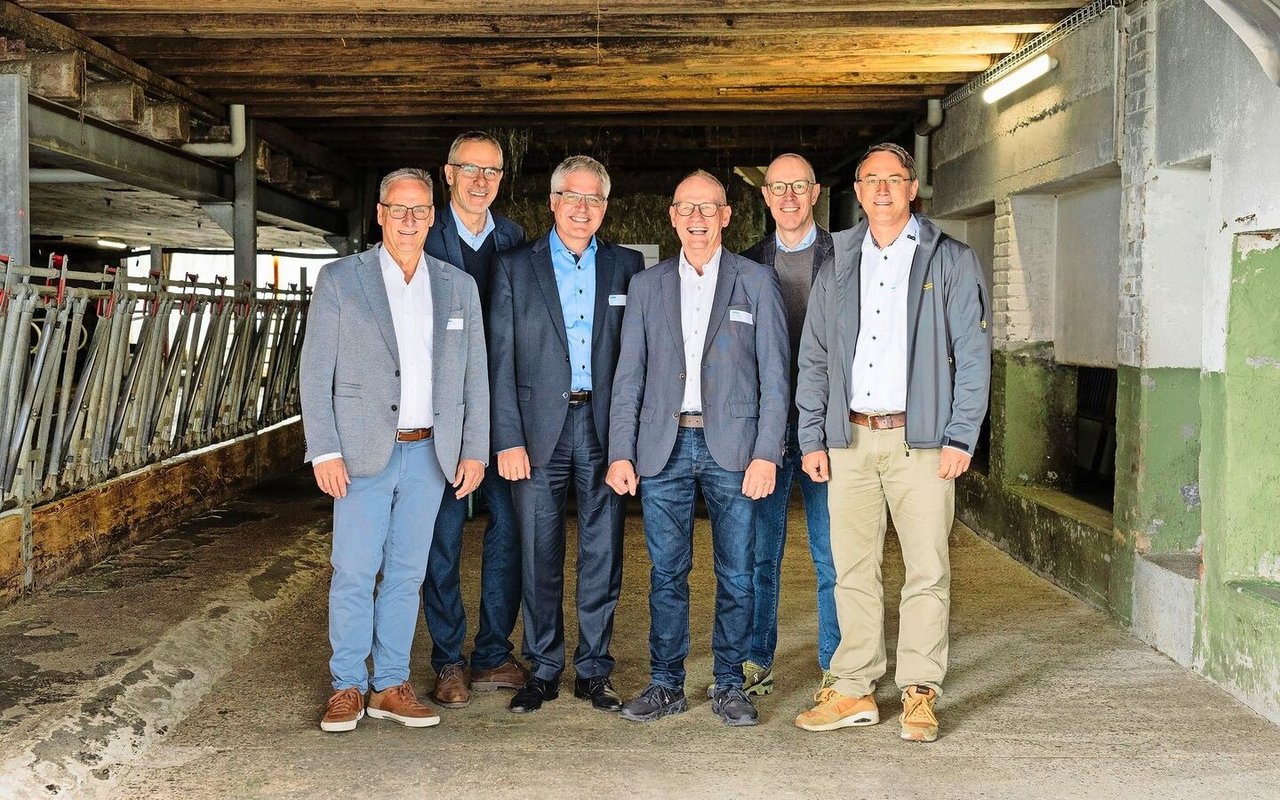 Thomas Grüter (ZMP), Marc Heim (Emmi), Christian Hofer (BLW), Ruedi Bigler (Aaremilch), Eugenio Simioni (Nestlé Schweiz), Jan Grenz (HAFL) (v. l.).