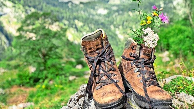 Grundsätzlich sind Ferien zu beziehen, beispielsweise durch Wandern in der Schweiz. Nur ausnahmsweise können Ferien ausbezahlt werden. 