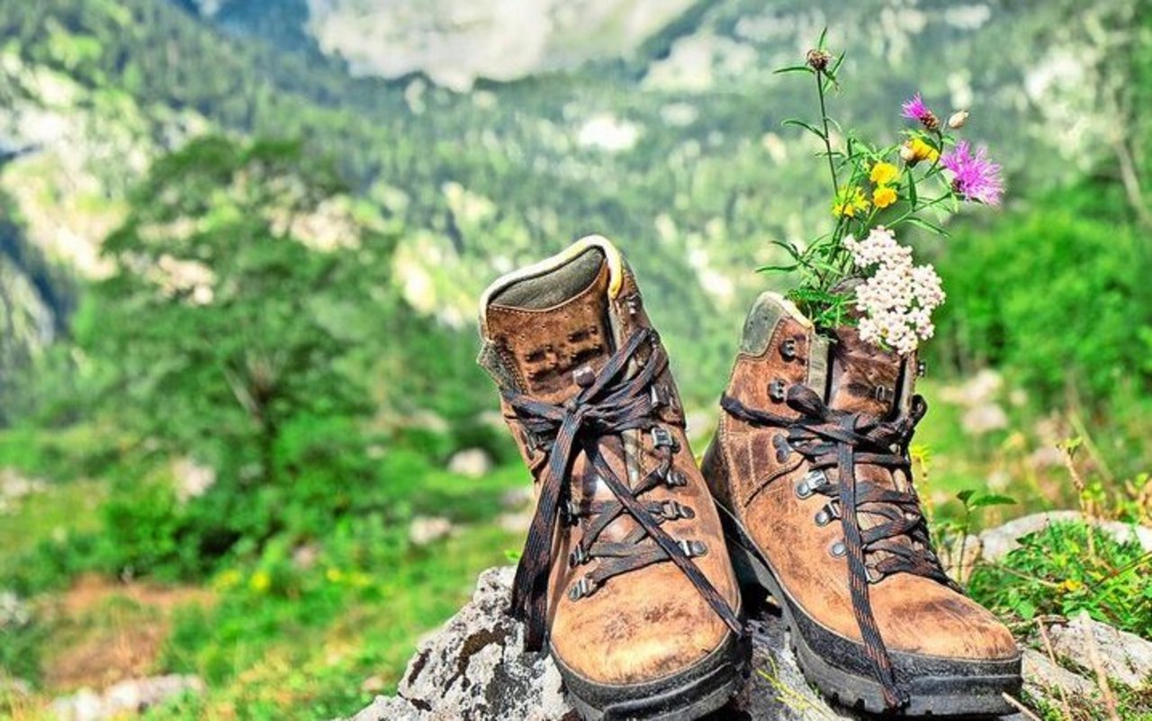 Grundsätzlich sind Ferien zu beziehen, beispielsweise durch Wandern in der Schweiz. Nur ausnahmsweise können Ferien ausbezahlt werden. 