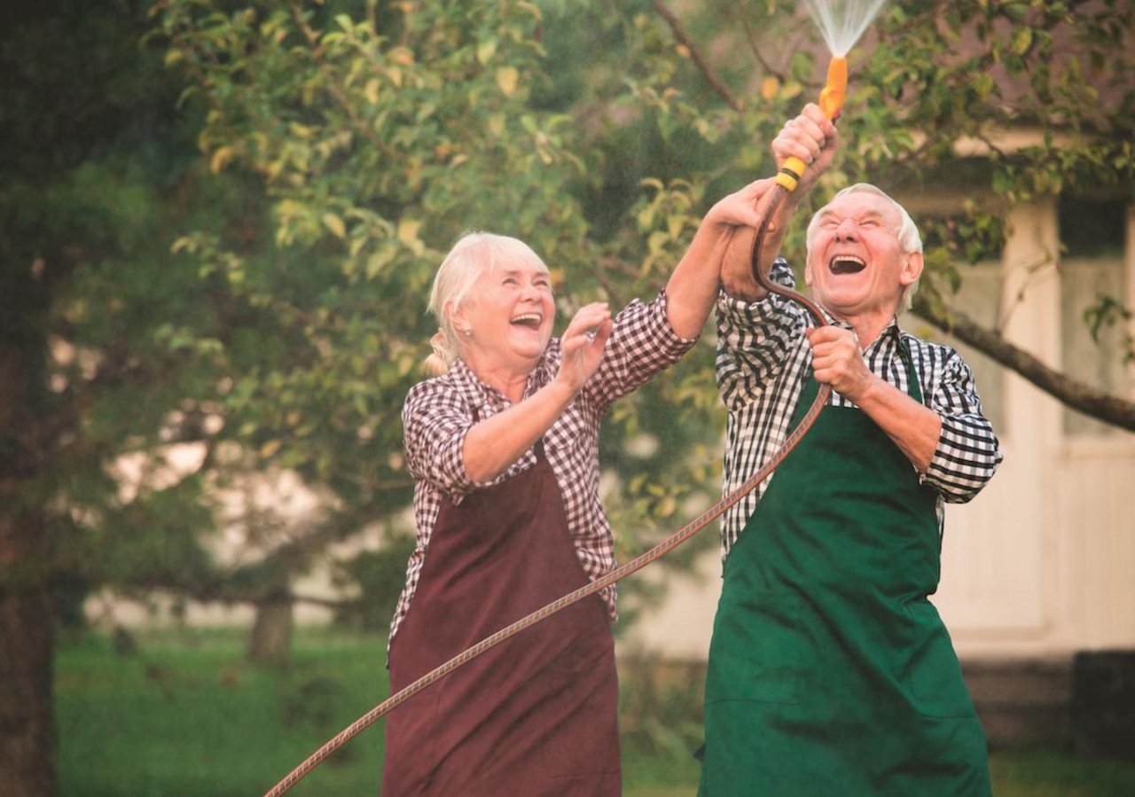 Damit ein Garten auch im Alter Spass macht, braucht es etwas Planung (Foto: Adobe Stock)