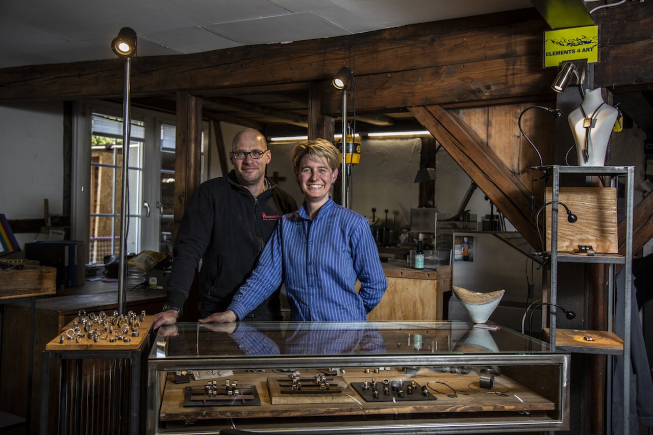 Maja und Marcel Zbinden führen das Geschäft gemeinsam. (Foto: Pia Neuenschwander)