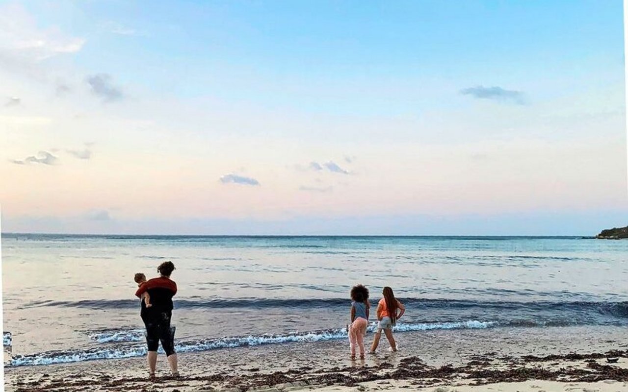 Ozean und Strand liegen nur wenige Autominuten vom Haus von Familie Besson entfernt. Im Winter bleibt mehr Zeit für gemeinsame Aktivitäten.